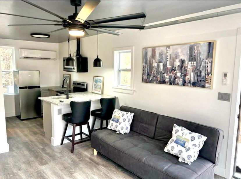 Romantic Chapel Hill Retreat For Two酒店 外观 照片